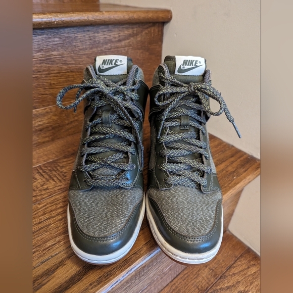 Nike Dunk Sky Hi Essential Green Sneakers Wedge Women's 7 - Picture 13 of 17